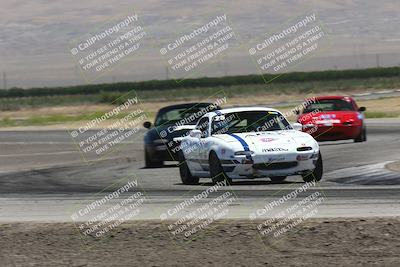 media/Jun-01-2024-CalClub SCCA (Sat) [[0aa0dc4a91]]/Group 3/Race/